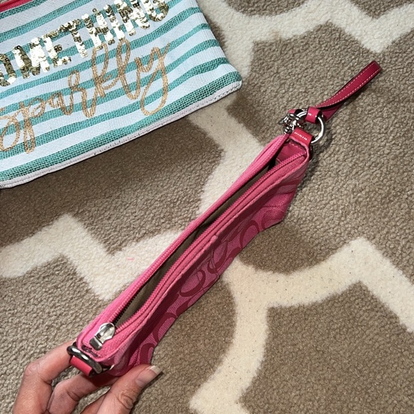 Accessory totes 💕 - Picture 5 of 7